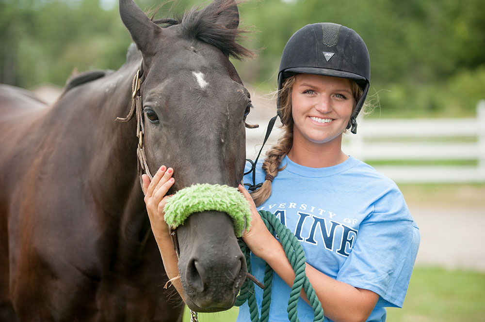 Maine student and horse
