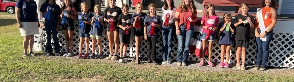 Guest judges, Cathy Gray and Jess Hunnewell, and Midcoast Mainers participants posing with their award ribbons.