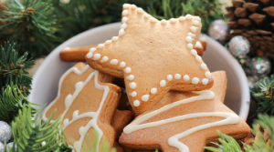 bowl of star shaped cookies