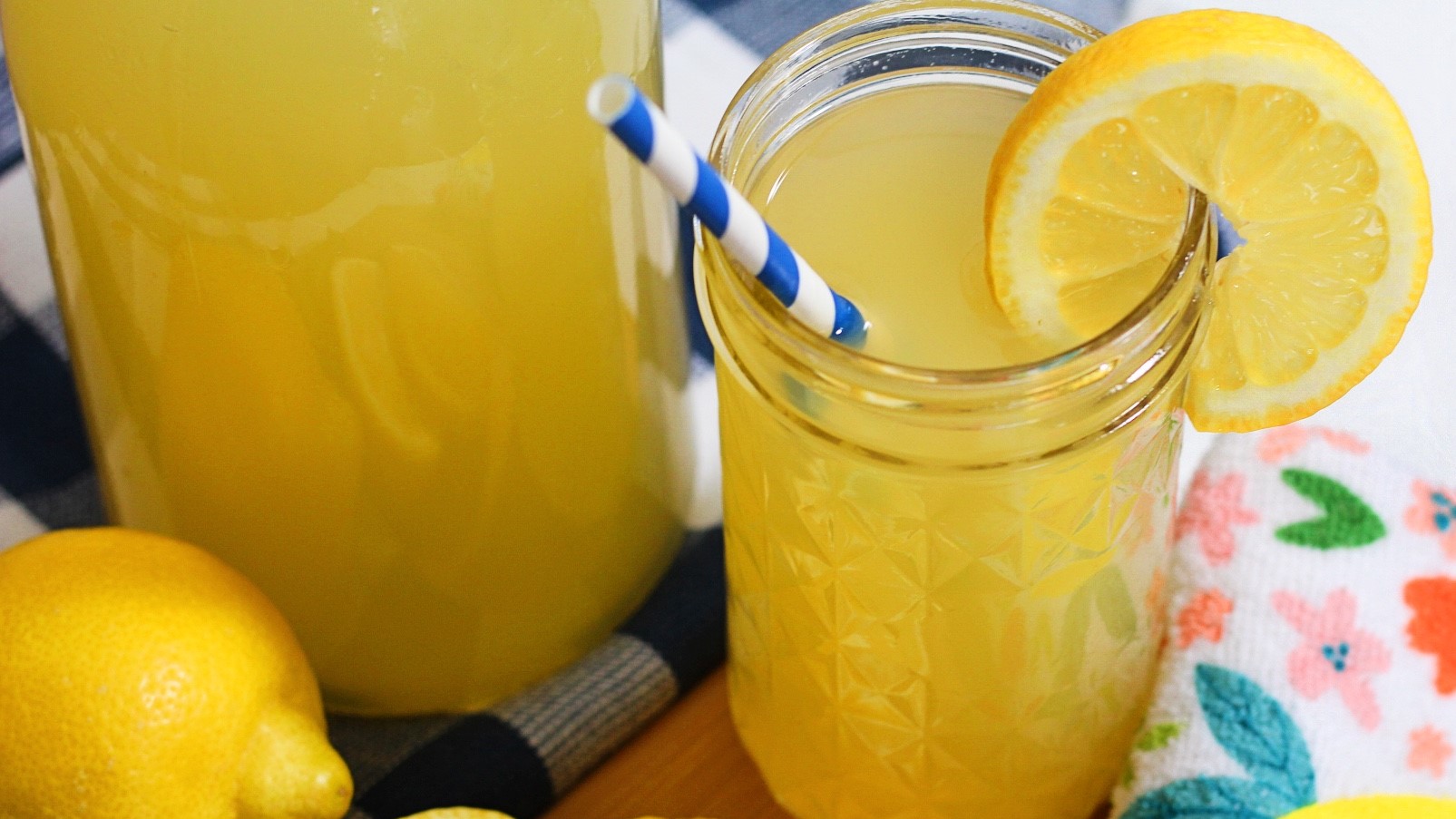 Honey-Sweetened Lemonade in mason jar with sliced lemon