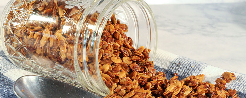featured image for Mainely Dish Recipe Video: Three Ingredient Granola