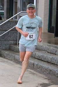 Steve Cartwright running