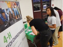 4-H Tech Changemakers Table at WA